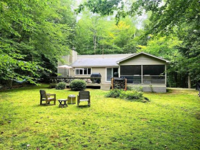 The Monk's Cottage-White Mountains, Pet Friendly Woodstock